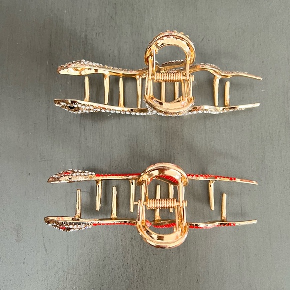 2025 Year of Snake Allover Rhinestone & Gold Metal 4.5“ Lobster Claw Hair Clip - Picture 4 of 4